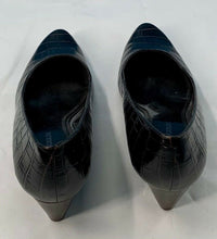 Load image into Gallery viewer, Enzo Angiolini Womens Classic Pump Shoes Brown Crocodile Embossed Slip Ons 8.5 M