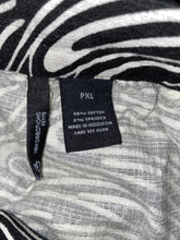 Load image into Gallery viewer, New Directions Black White Dress Size Petite XL
