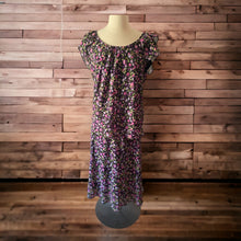 Load image into Gallery viewer, Karin Stevens 2 Piece Skirt Blouse set Size 10
