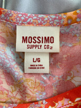 Load image into Gallery viewer, Mossimo Floral Dress Size L
