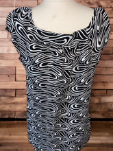 Load image into Gallery viewer, New Directions Black White Dress Size Petite XL
