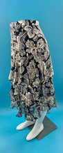 Load image into Gallery viewer, White House Black Market Womens Tiered Skirt Floral Lined Ruffle 100% Silk 8
