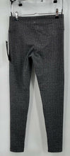 Load image into Gallery viewer, Kyodan Active Wear Black Gray Hounds Tooth Leggings Petites Size S Pull On Pants
