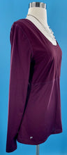 Load image into Gallery viewer, Fabletics Burgundy Lightweight L one Sleeve  Pullover.
