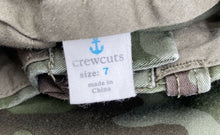 Load image into Gallery viewer, Crewcuts Boys Shorts Cotton Green Camouflage Pockets Adjustable Waist 7
