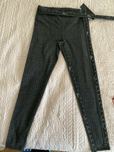 Load image into Gallery viewer, Kyodan Active Wear Black Gray Hounds Tooth Leggings Petites Size S Pull On Pants
