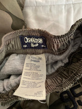Load image into Gallery viewer, Boys Osh Kosh Lined Camouflage Pants 3T
