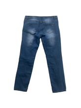 Load image into Gallery viewer, Women&#39;s VIP Jeans Size 14
